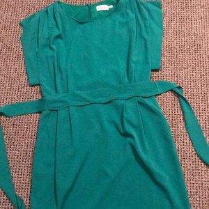 Beautiful green Eliza J dress with pockets!
